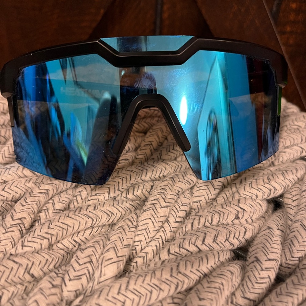 Heatwave Future Tech Men’s Sunglasses